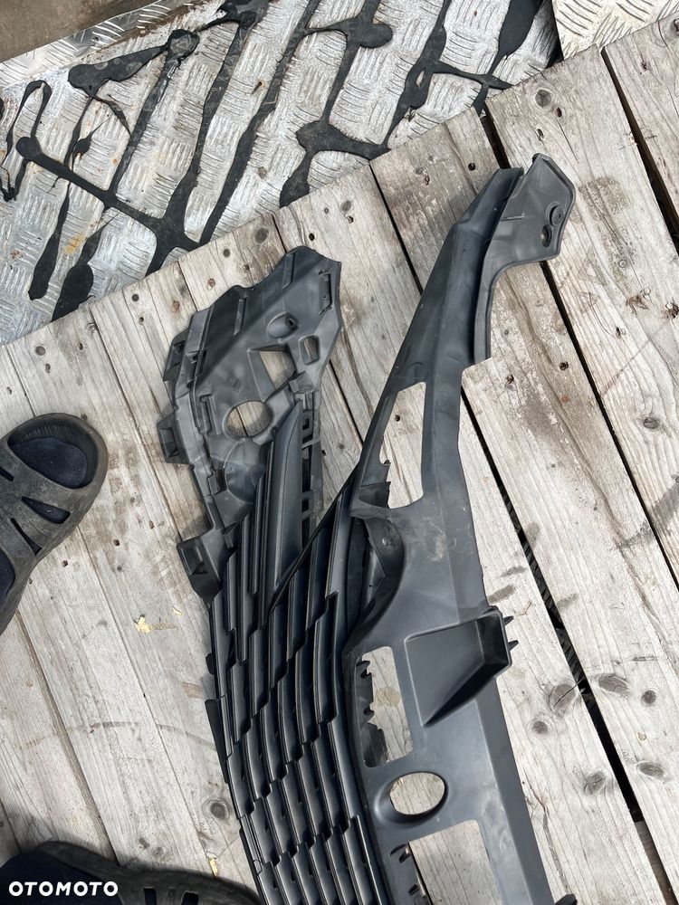 Atrapa gril Peugeot 3008 II 5008 II LIFT - 8