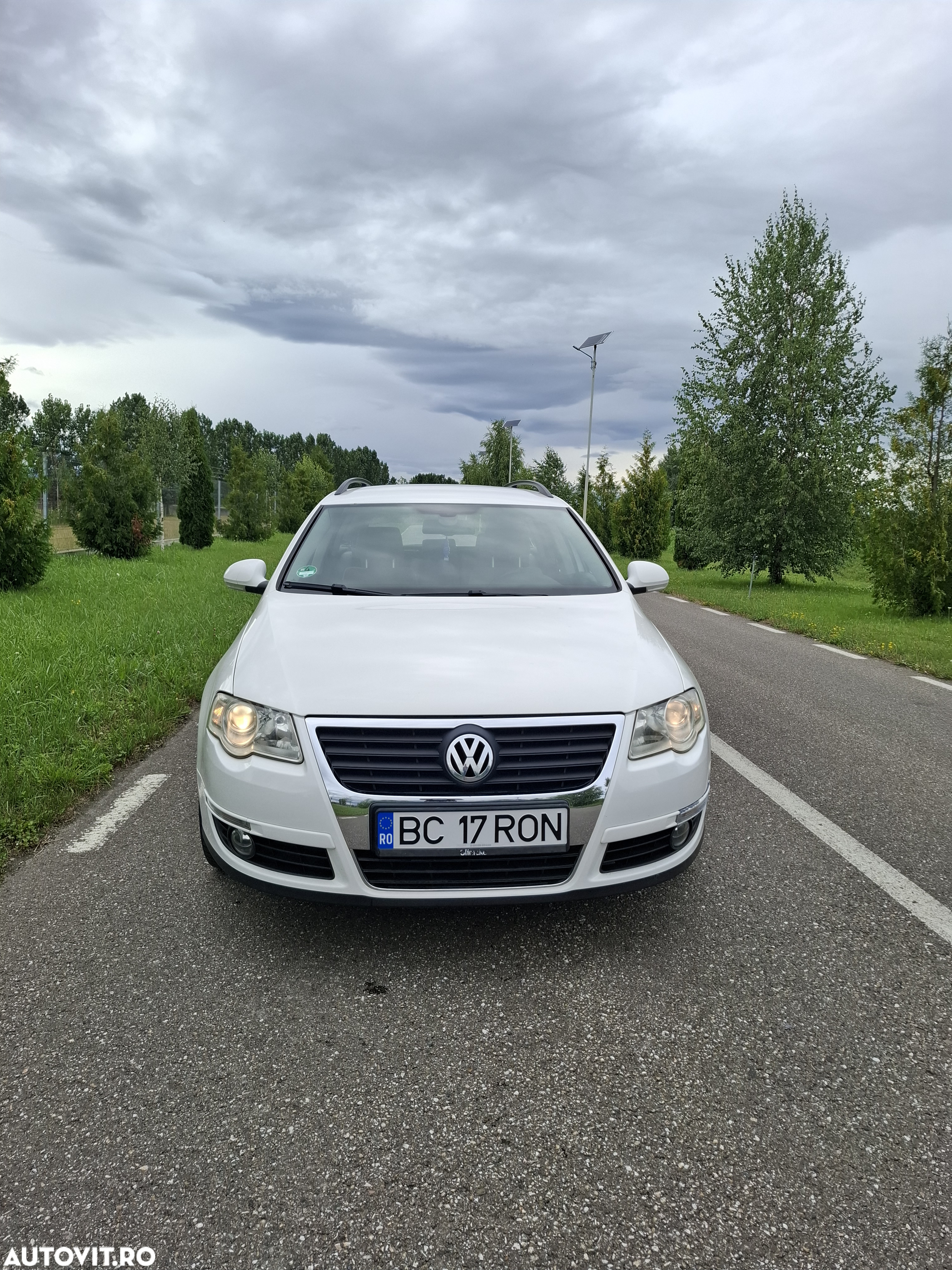Volkswagen Passat Variant 2.0 FSI Comfortline 4Motion - 2