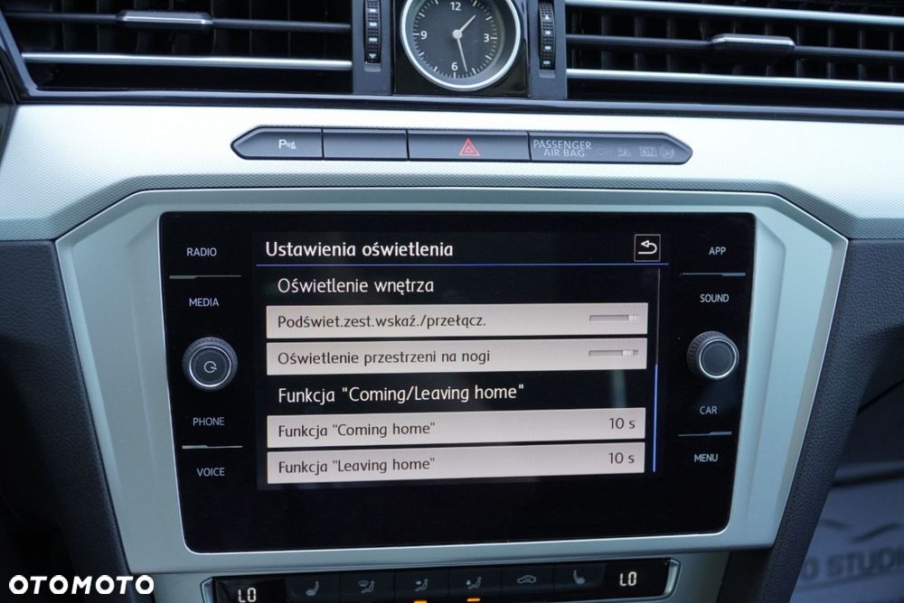 Volkswagen Passat - 24