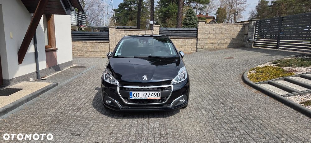 Peugeot 208 - 2