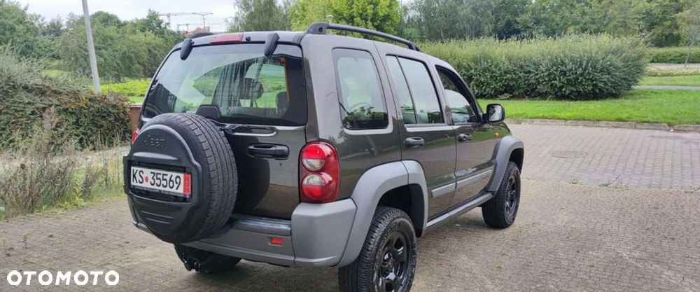 Jeep Cherokee 2.4 Sport - 19
