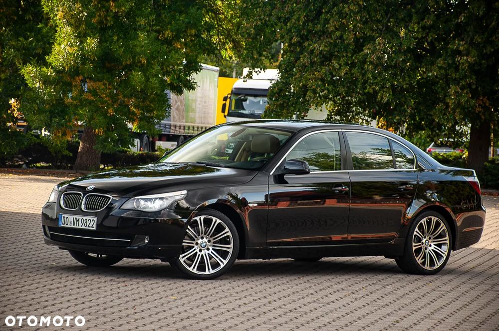 BMW Seria 5 525d - 14