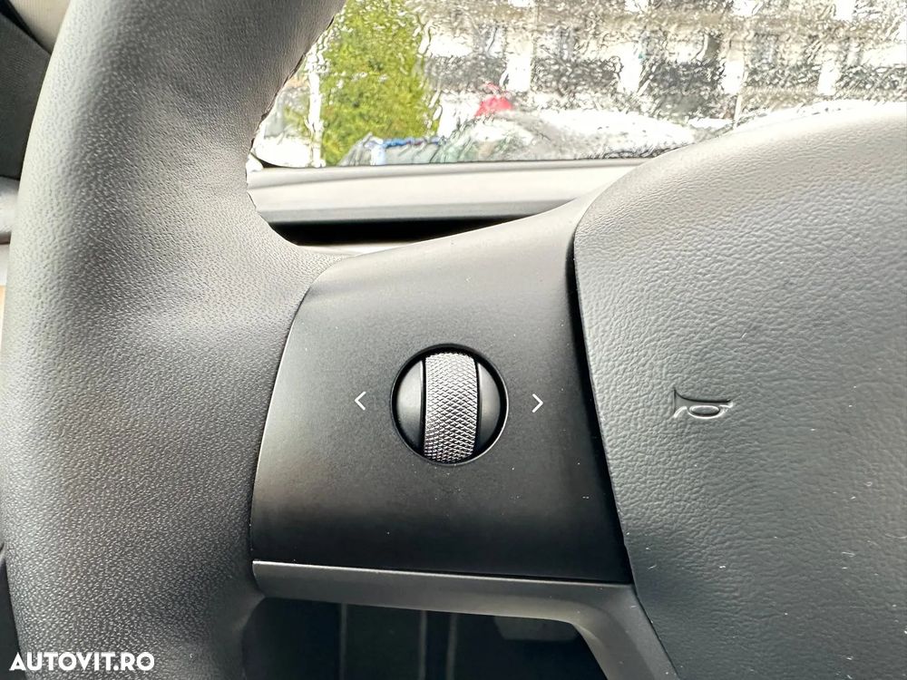 Tesla Model 3 AWD Long Range - 34