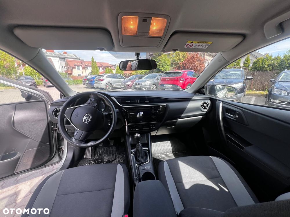 Toyota Auris 1.6 Comfort - 13