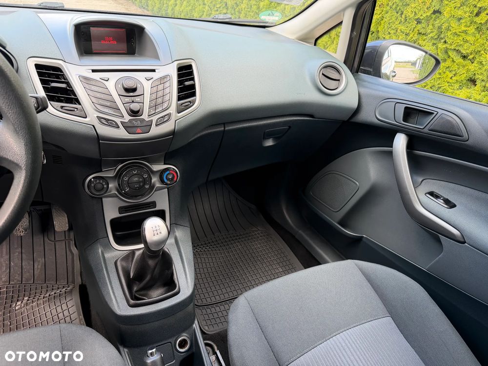 Ford Fiesta 1.25 Platinium X EU5 - 13