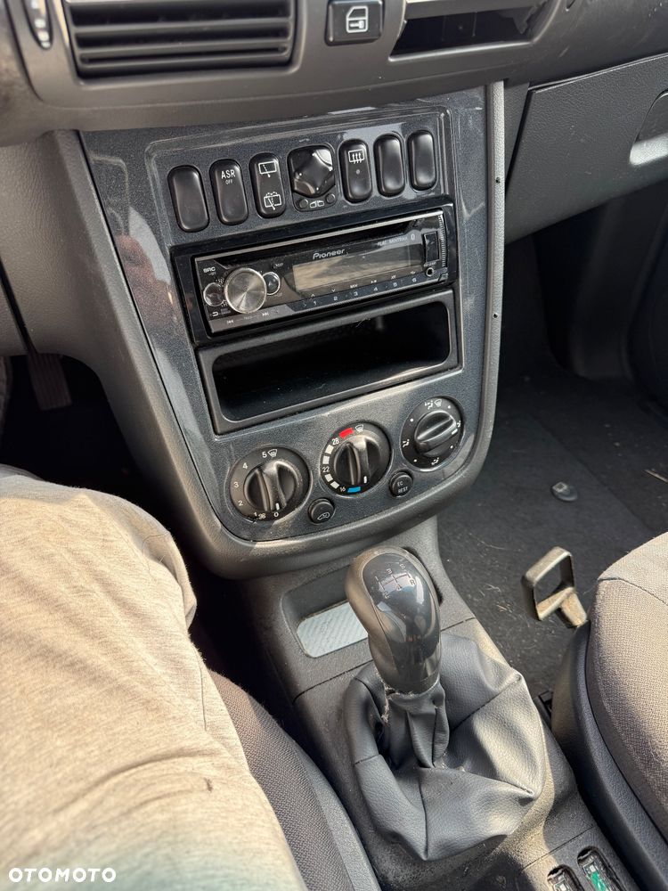 Mercedes-Benz Vaneo 1.7 CDI Trend - 8