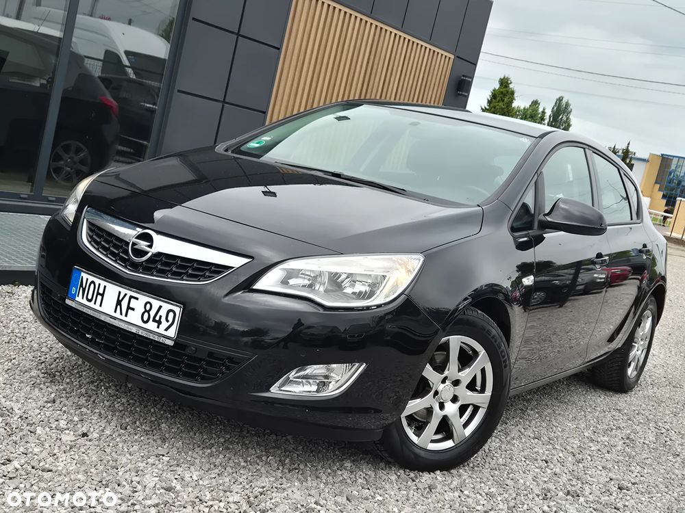 Opel Astra 1.6 Design Edition - 2