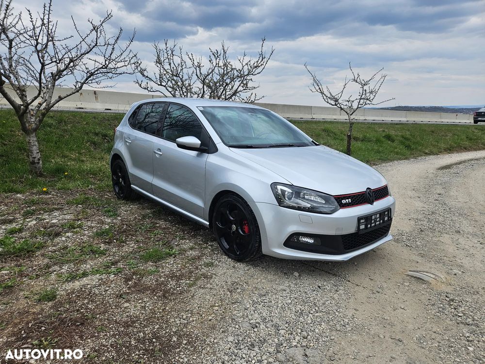 Volkswagen Polo 1.4 DSG GTI - 2