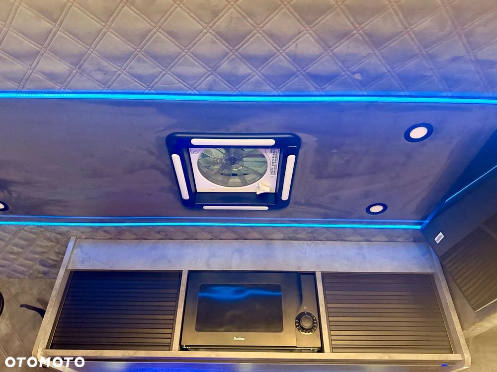 Mercedes-Benz Sprinter - 27