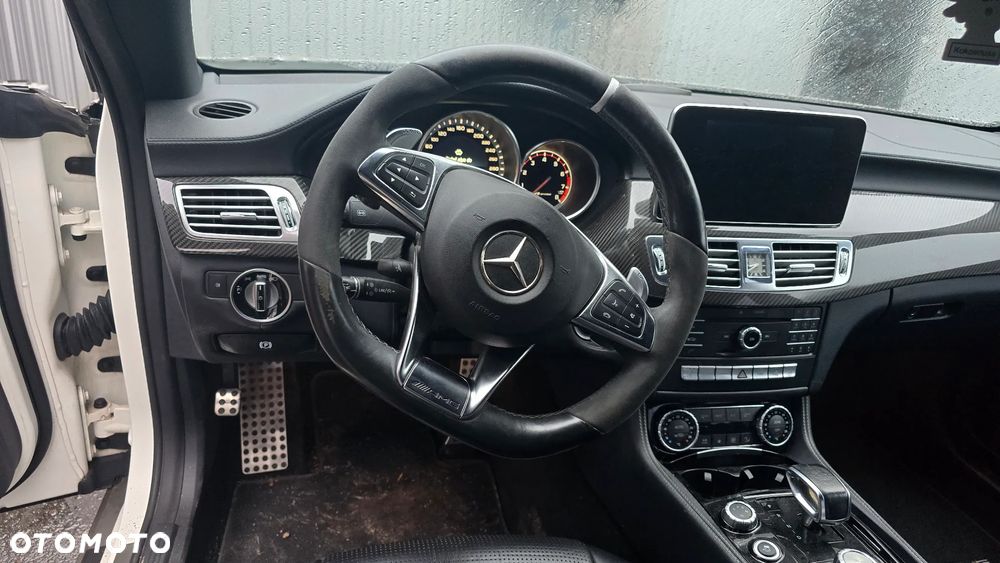 Mercedes-Benz CLS 63 AMG S 4Matic AMG SPEEDSHIFT MCT - 11