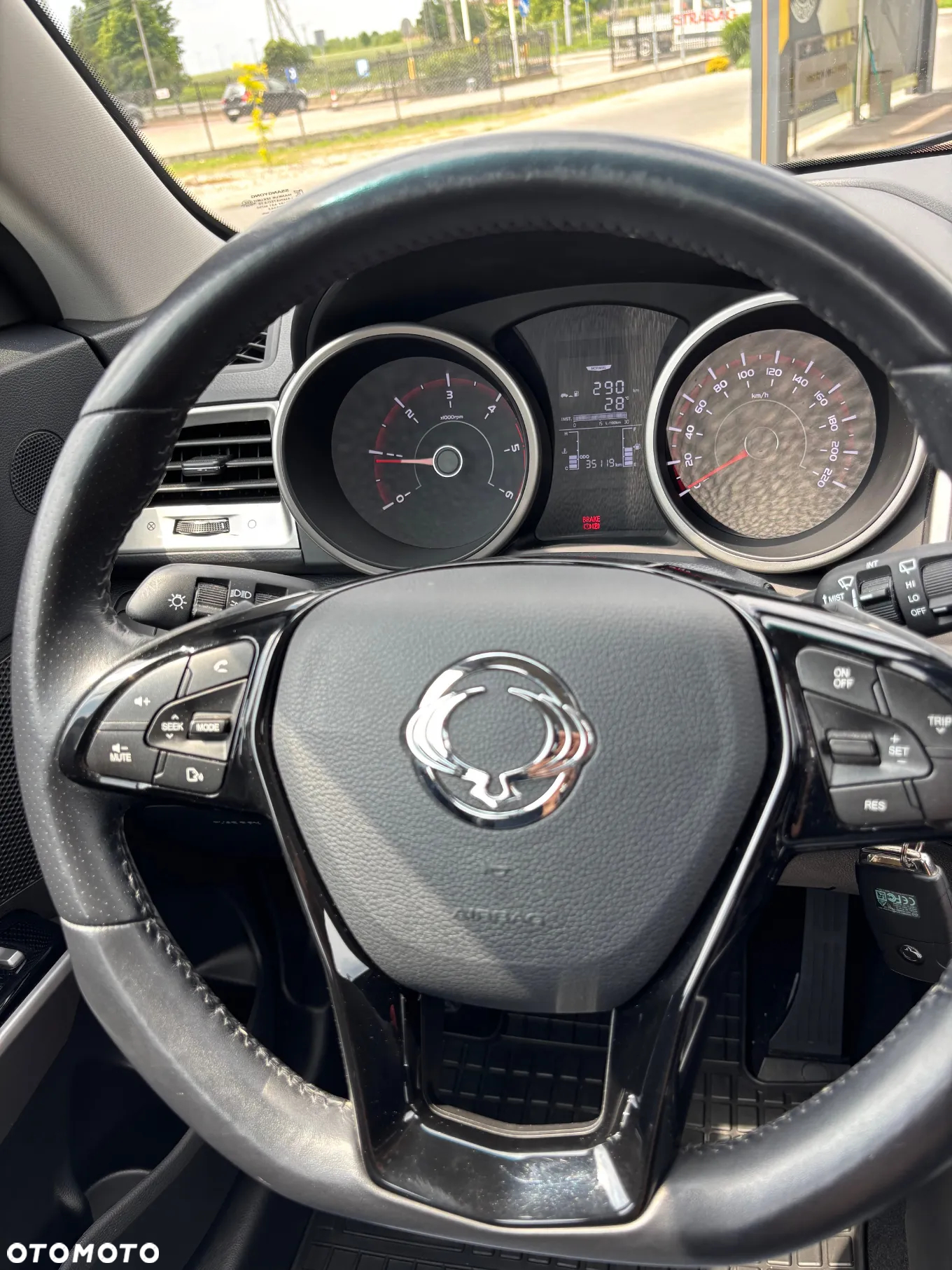 SsangYong/KGM Tivoli 1.6 D Quartz 4x4 - 16