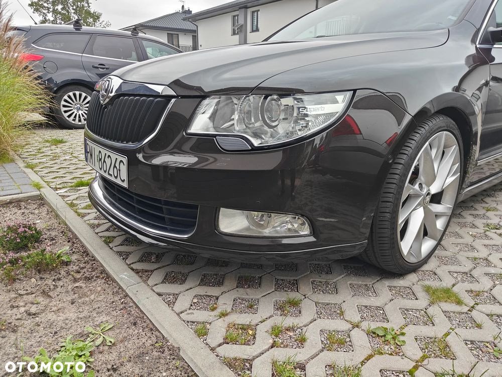Skoda Superb 2.0 TDI Elegance DSG - 7