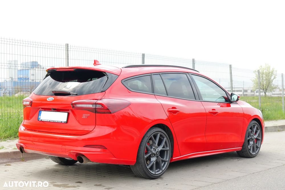 Ford Focus - 10