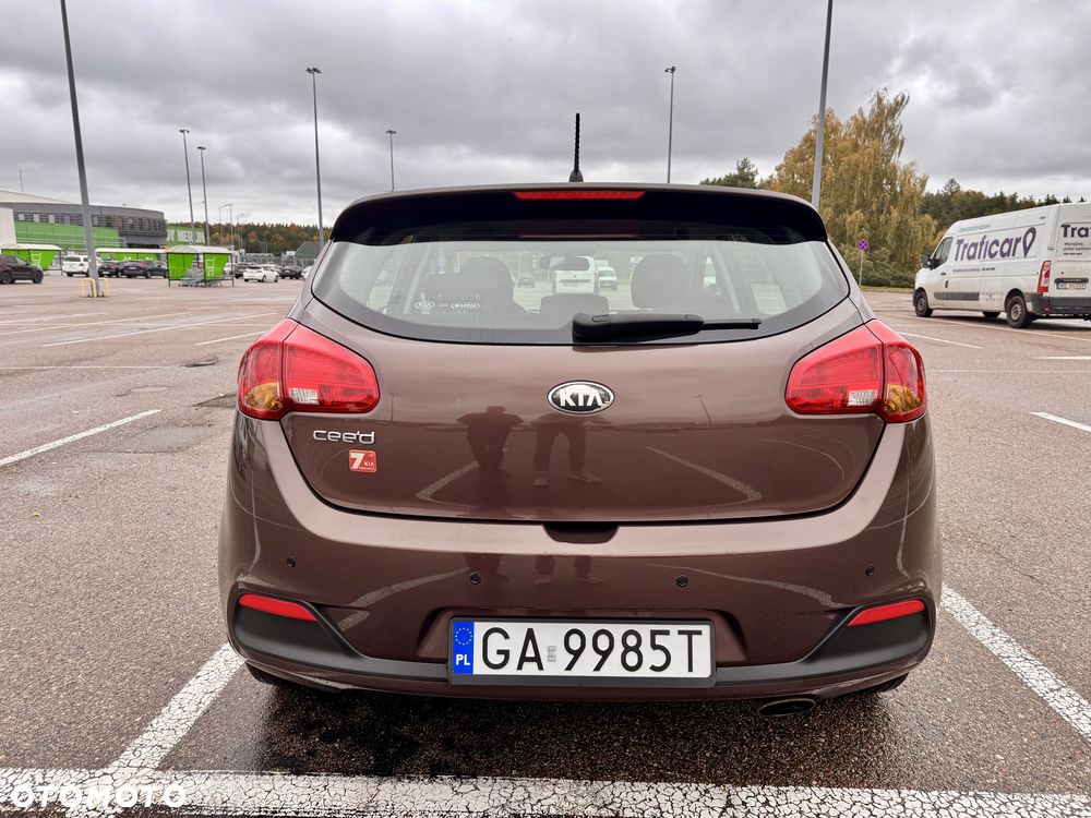 Kia Ceed 2013 photo 4