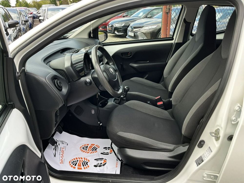 Toyota Aygo x-play club - 22