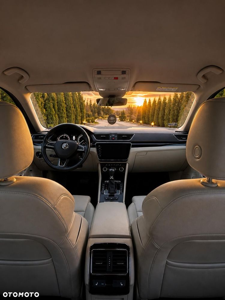 Skoda Superb 2.0 TDI 4x4 L&K DSG - 14