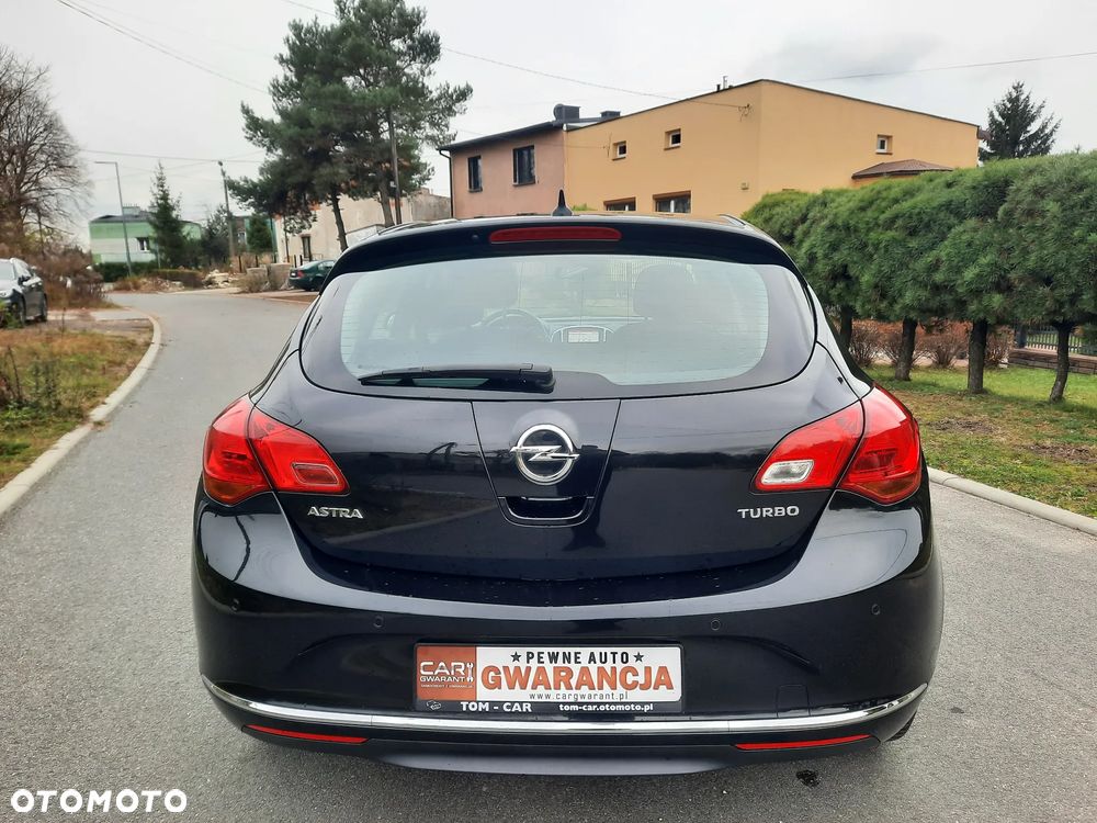 Opel Astra 1.4 Turbo 150 Jahre - 9