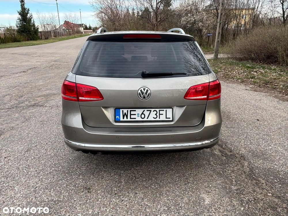 Volkswagen Passat 2.0 TDI Highline DSG - 11