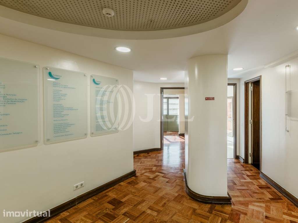 Apartamento T7 junto ao Marquês de Pombal, em Lisboa - Grande imagem: 5/21