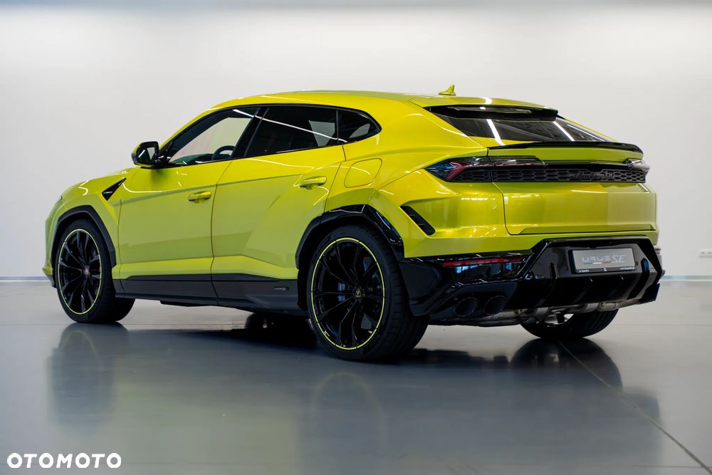Lamborghini Urus - 7