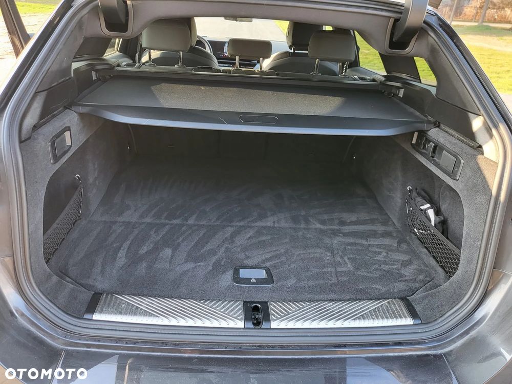 BMW Seria 5 520d xDrive - 21