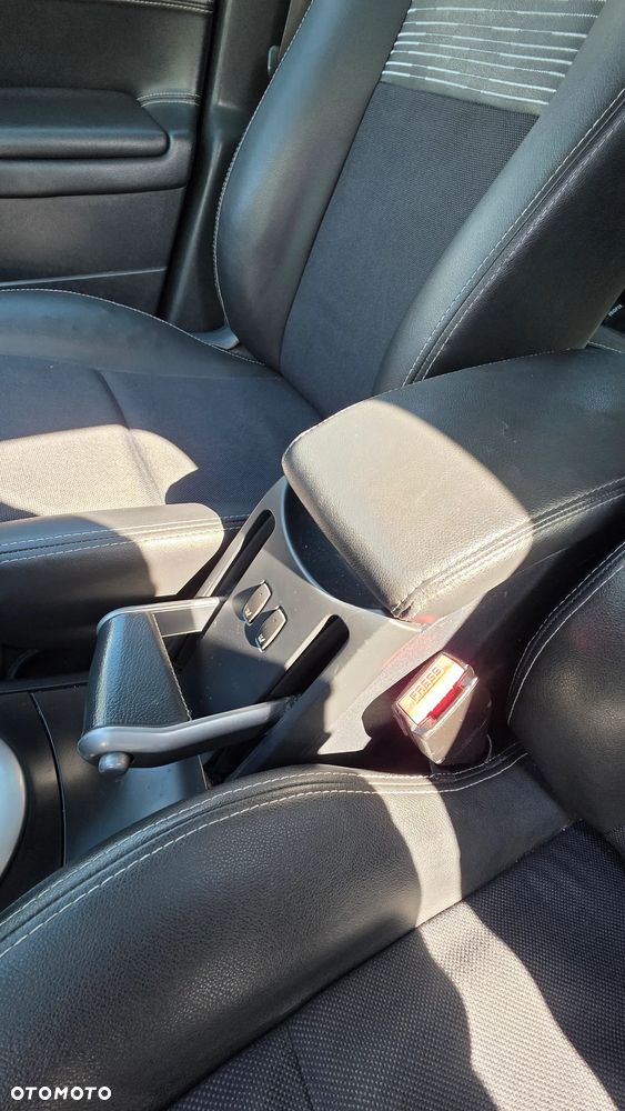 Renault Megane 1.6 Dynamique - 17