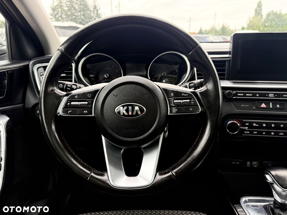 Kia Ceed - 14