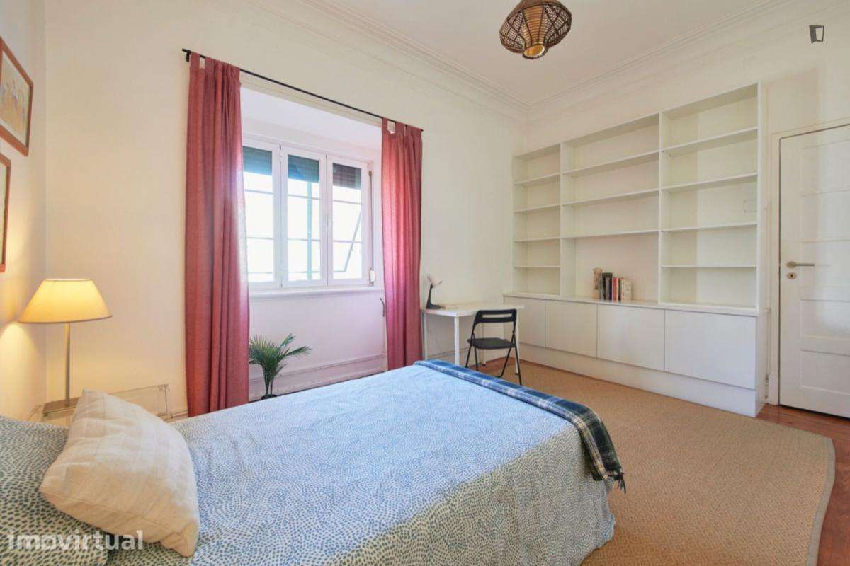 Quarto - localizado em Entrecampos Lisbon - Grande imagem: 3/13