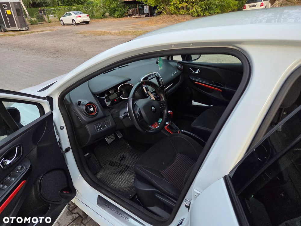 Renault Clio 1.6 R.S 200 EDC - 12