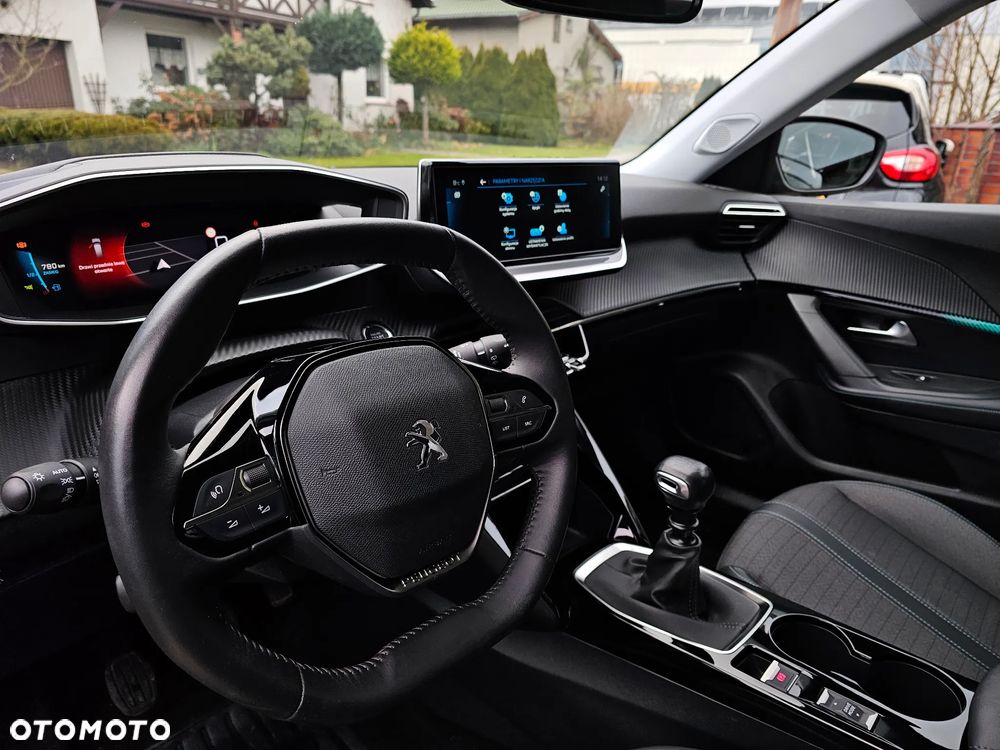 Peugeot 2008 1.5 BlueHDi Allure S&S - 12