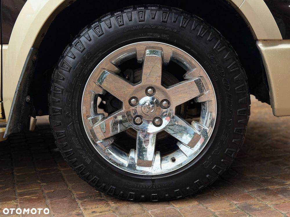 Dodge RAM 5.7 4x4 - 8