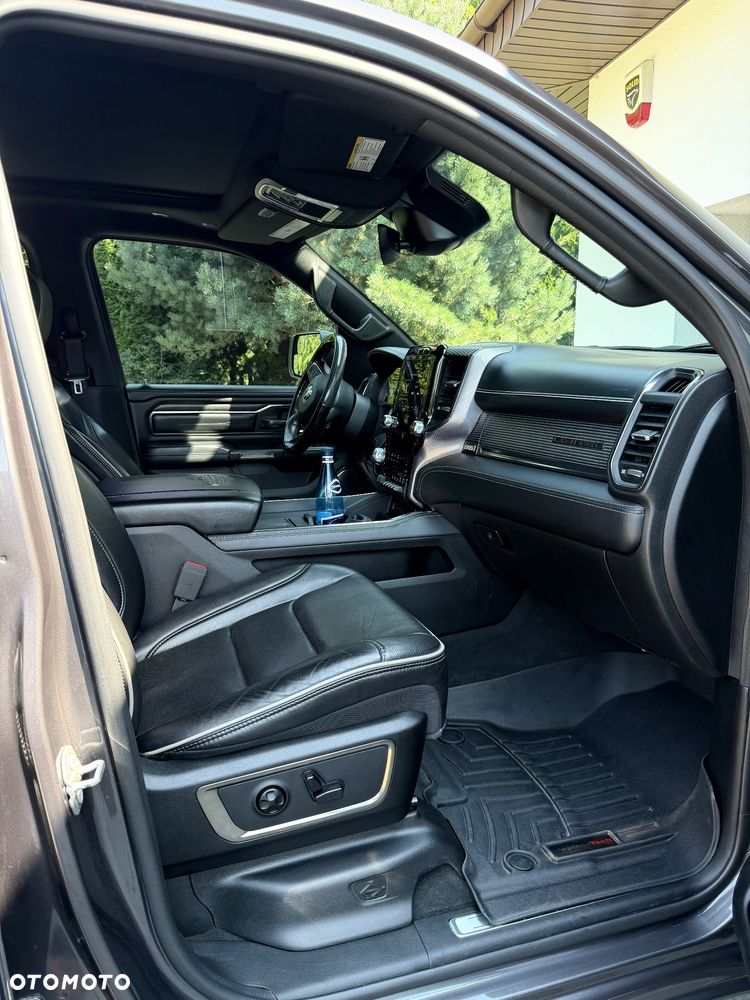 RAM 1500 5.7 Crew Cab Shortbed Limited Chrome - 32
