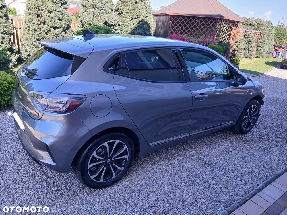 Renault Clio - 1
