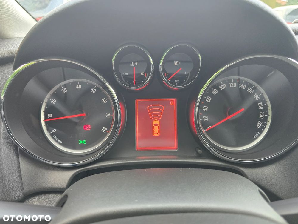 Opel Astra 1.4 Turbo Active - 28