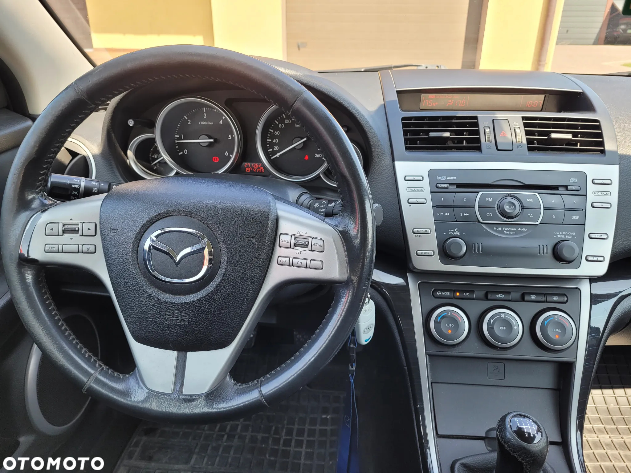 Mazda 6 Sport Kombi 2.0 CD DPF Dynamic - 14