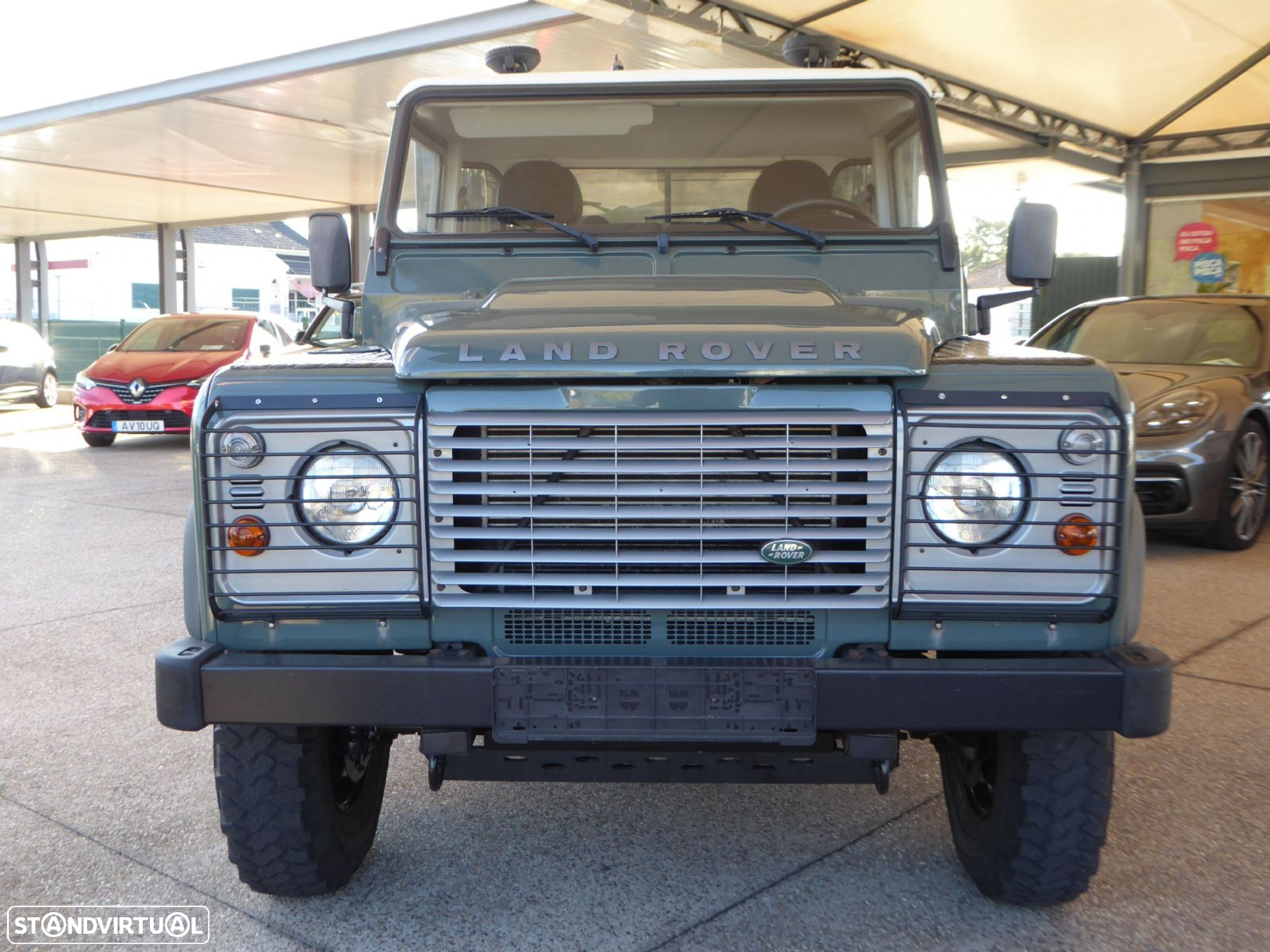 Land Rover Defender 110 TD4 - 11
