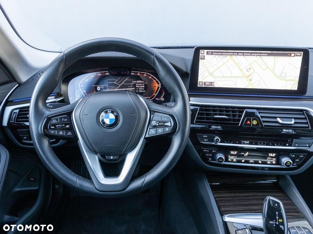 BMW Seria 5 - 10