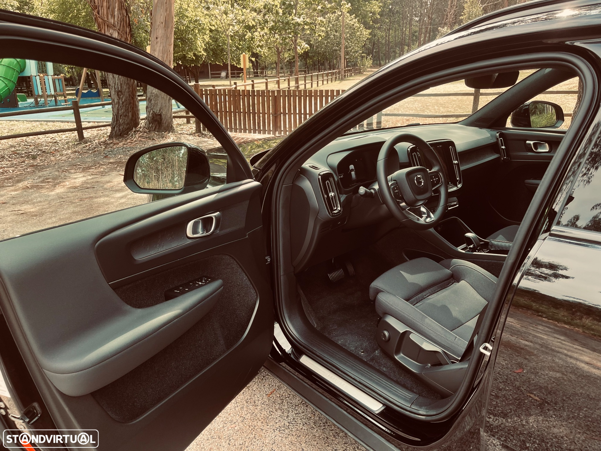 Volvo XC 40 Recharge 69 kWh Single Motor Core - 27