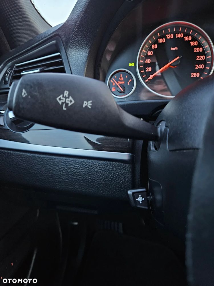 BMW Seria 5 520d - 18