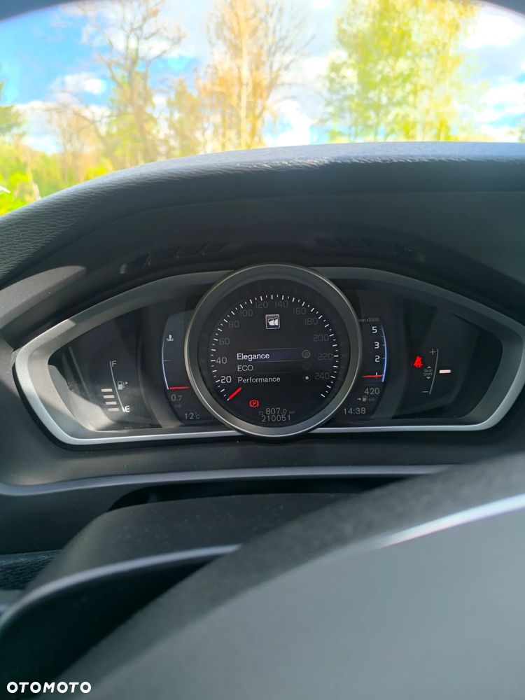 Volvo V40 D2 RDesign - 26