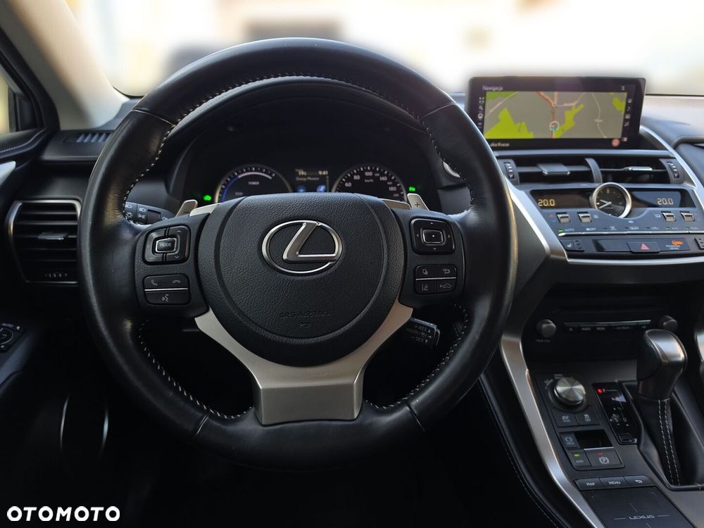 Lexus NX 300h F Impression AWD - 11