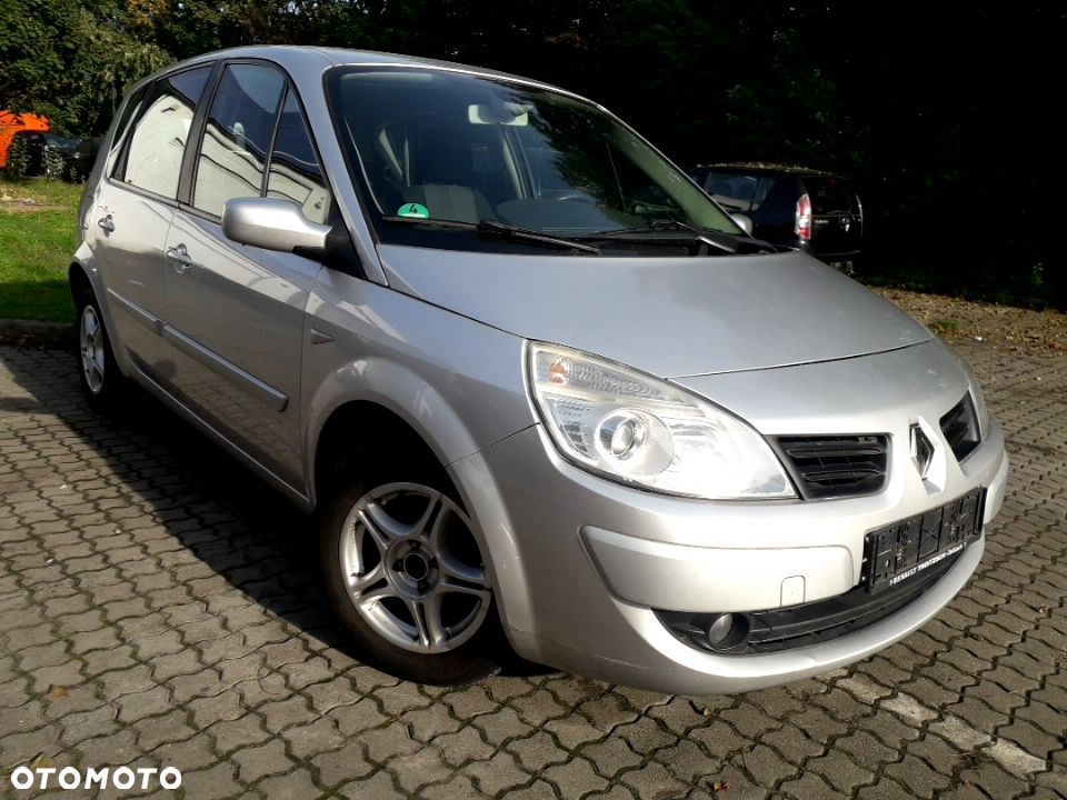 Renault Scenic 1.6 16V Confort Expression - 20