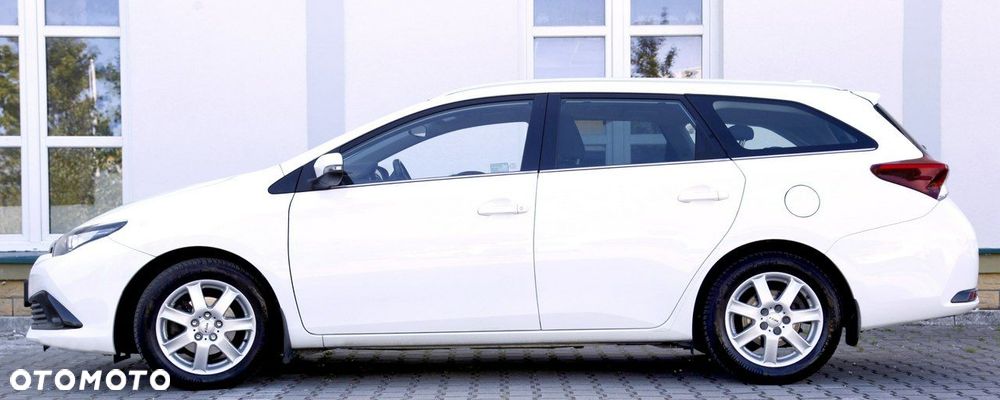 Toyota Auris - 6