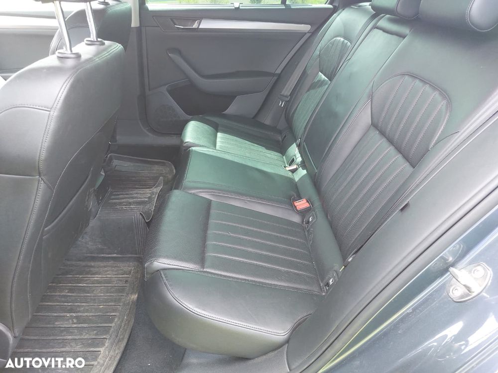 Skoda Superb 2.0 TDI DSG Sportline - 6