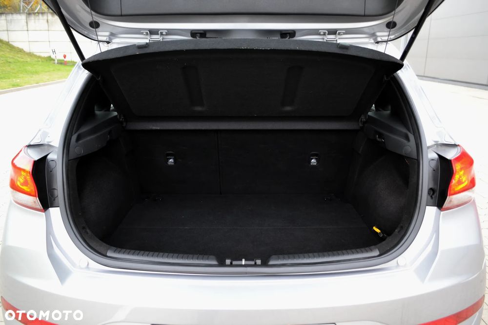 Hyundai i30 1.0 T-GDI Classic + - 32