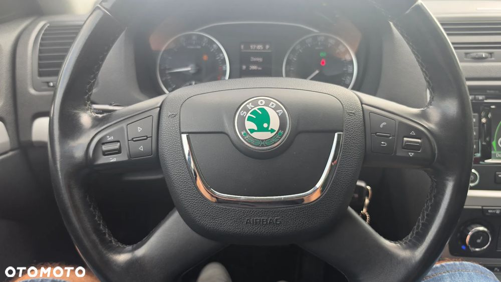 Skoda Octavia 1.6 TDI DPF DSG Ambition - 24