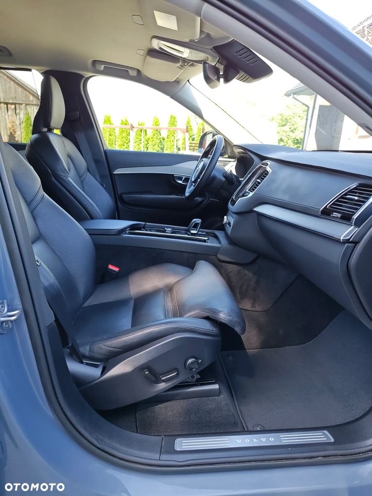 Volvo XC 90 D5 SCR AWD Momentum 7os - 25