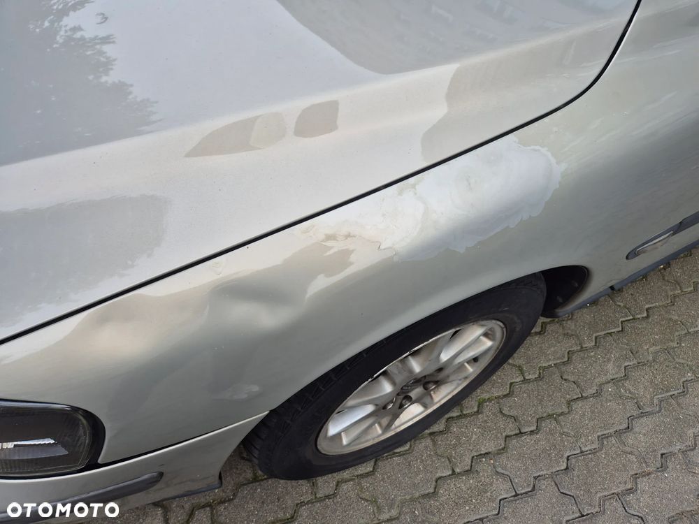 Volvo V70 2.4D5 - 4