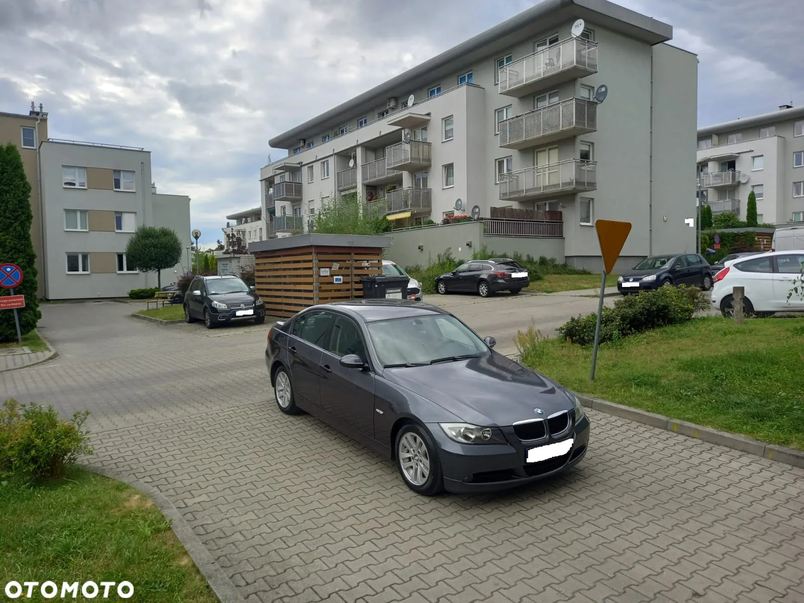 BMW Seria 3 318i - 13