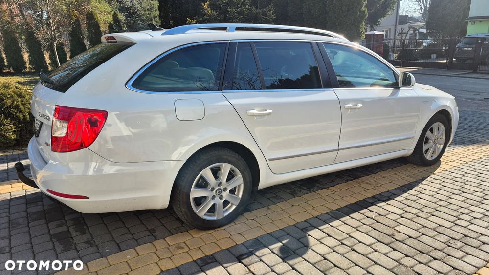 Skoda Superb 2.0 TDI 4x4 L&K DSG - 4